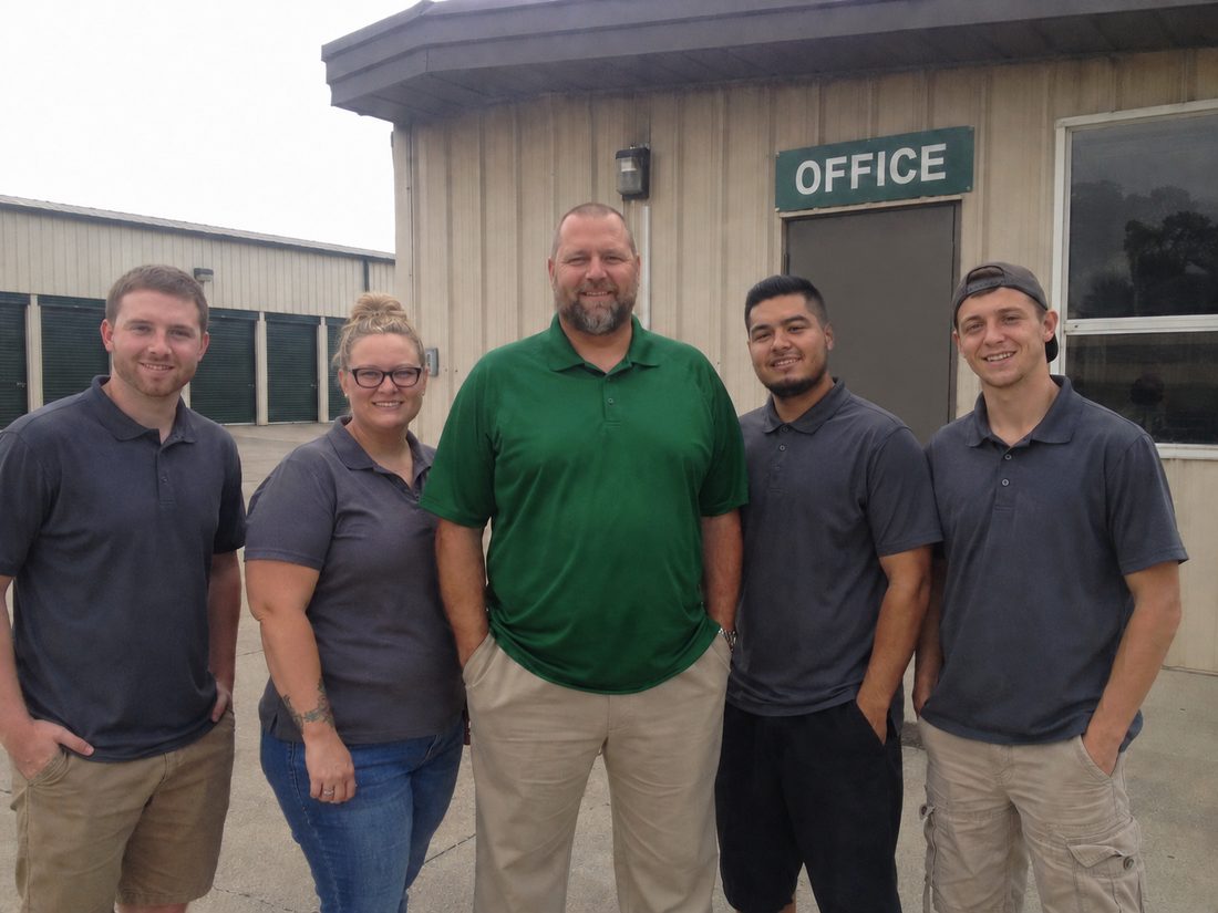 Pest control professionals in Biloxi, MS